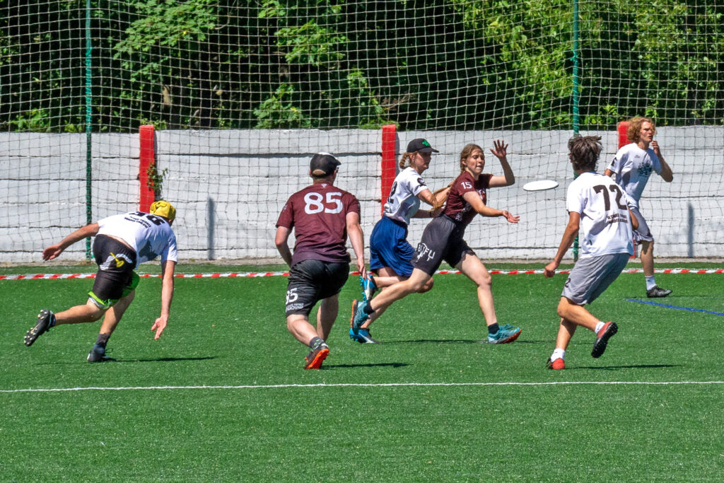 ultimate frisbee mix zápas sport