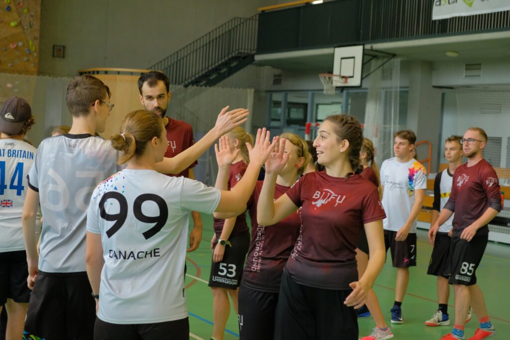 frisbee placnuti se souperem spirit of the game